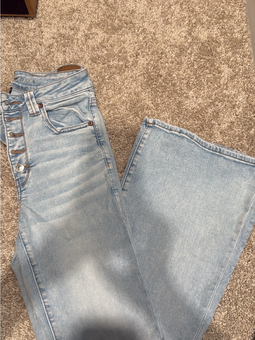 American Eagle Light Wash High-Rise Flare Women’s Jeans Size 6R
